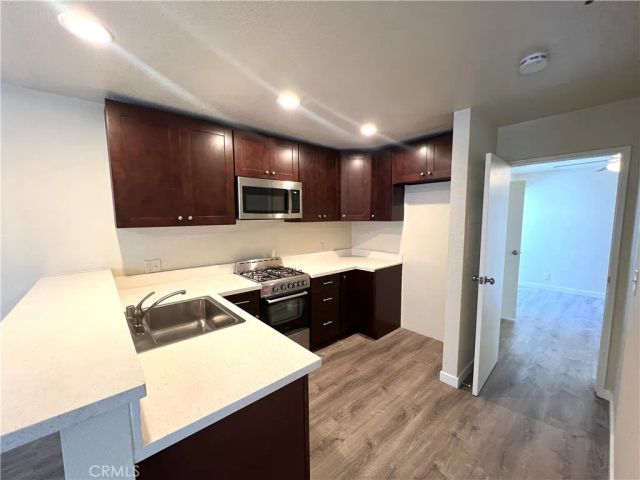 4307 W 142nd Street 9, Hawthorne, CA 90250