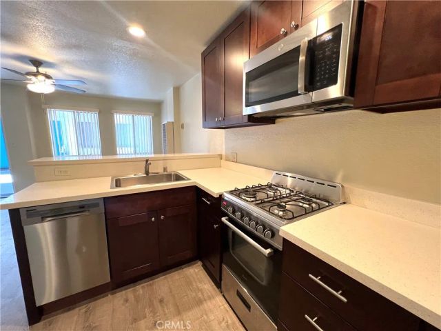 4307 W 142nd Street 9, Hawthorne, CA 90250