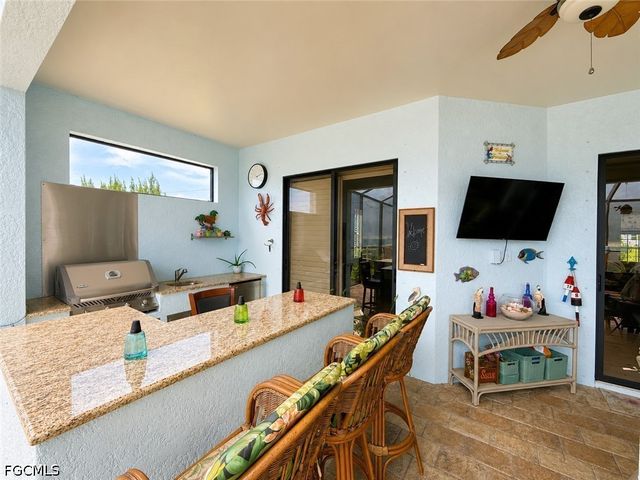 2123 NW 41st PL, Cape Coral, FL 33993