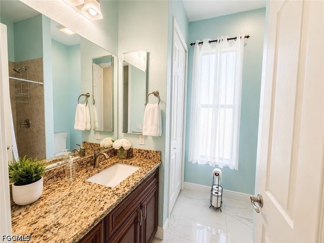 2123 NW 41st PL, Cape Coral, FL 33993