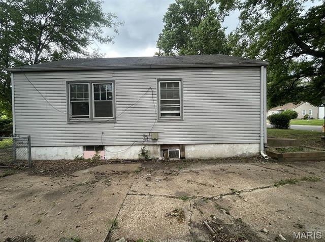 8027 Aline Avenue, Berkeley, MO 63134