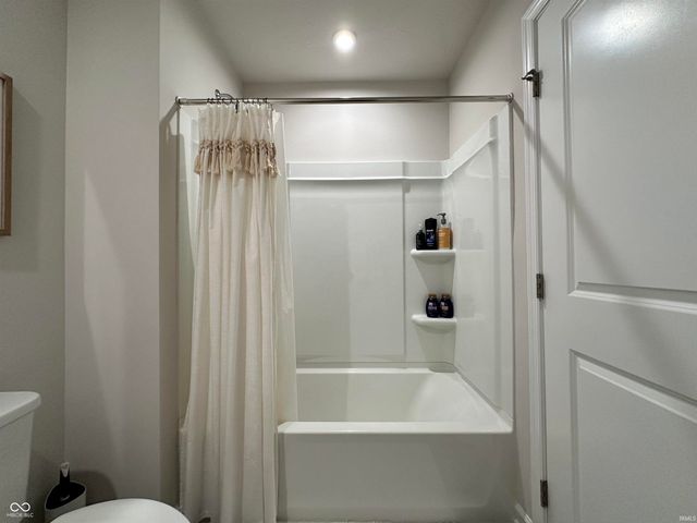 1862 Cascades Drive, Greenfield, IN 46140