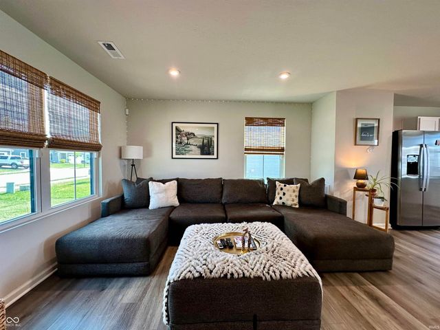 1862 Cascades Drive, Greenfield, IN 46140