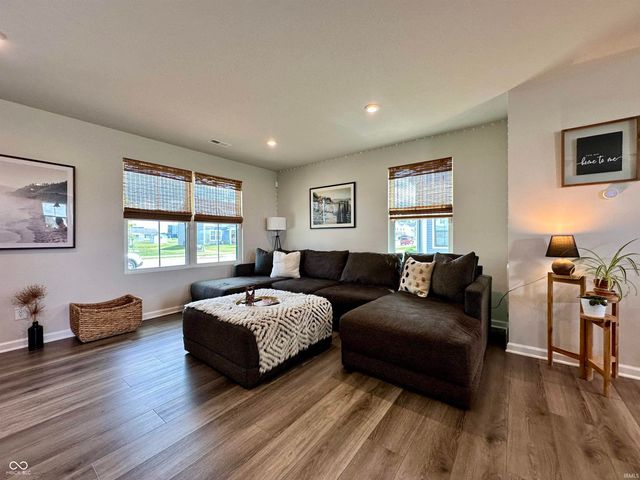 1862 Cascades Drive, Greenfield, IN 46140