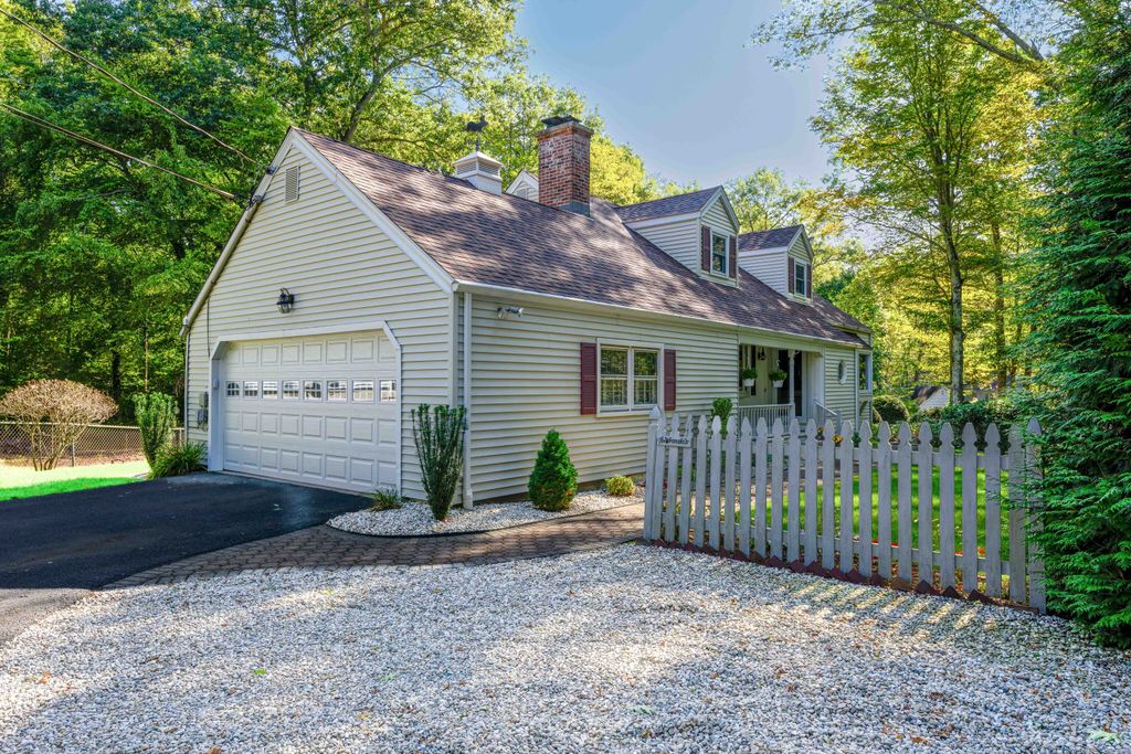 1399 Shepard Avenue, Hamden, CT 06518