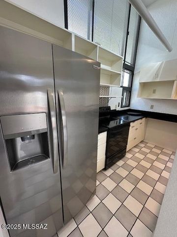 7622 E Callisto Cir Unit 201, Tucson, AZ 85715