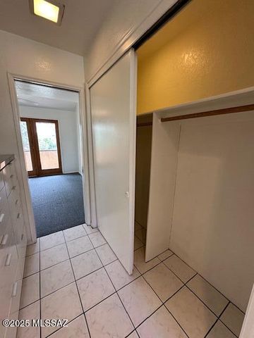 7622 E Callisto Cir Unit 201, Tucson, AZ 85715