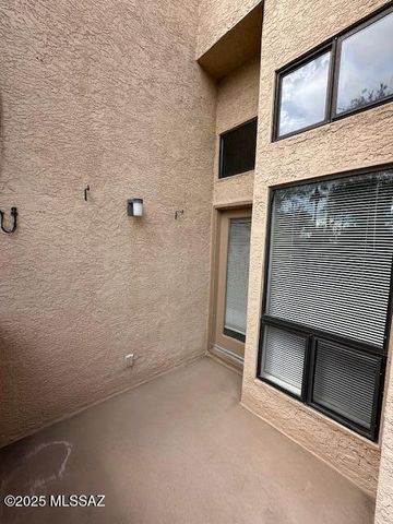 7622 E Callisto Cir Unit 201, Tucson, AZ 85715