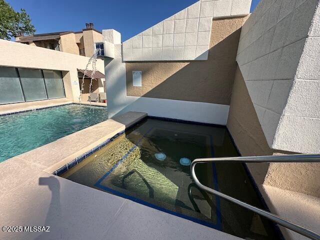 7622 E Callisto Cir Unit 201, Tucson, AZ 85715