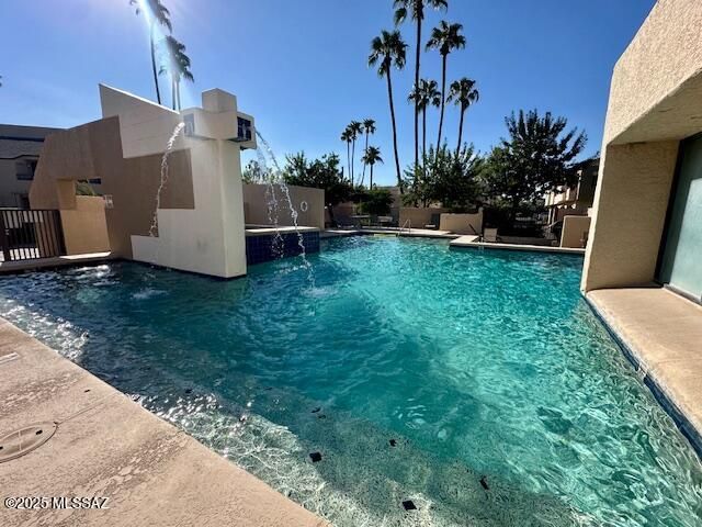 7622 E Callisto Cir Unit 201, Tucson, AZ 85715
