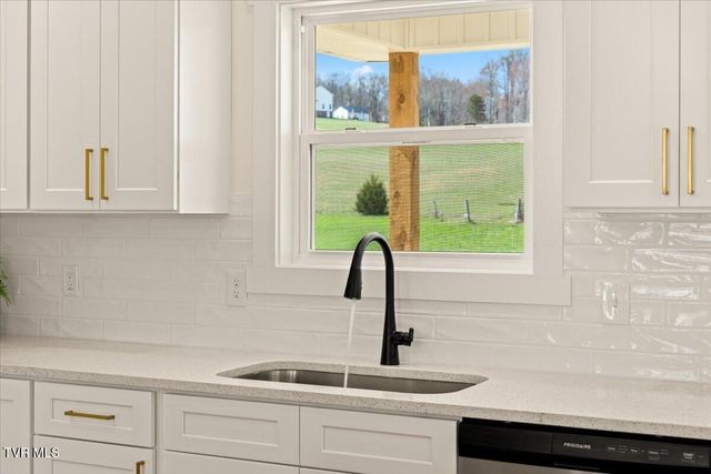 314 Morey Hyder Road, Johnson City, TN 37601