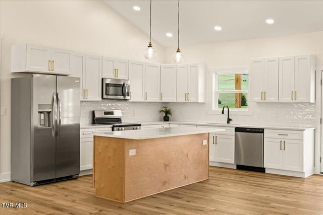 314 Morey Hyder Road, Johnson City, TN 37601