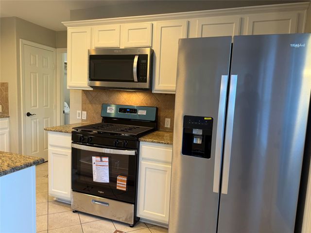 58 Shimmer Pond Pl, Conroe, TX 77385