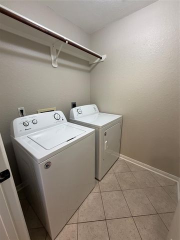 58 Shimmer Pond Pl, Conroe, TX 77385