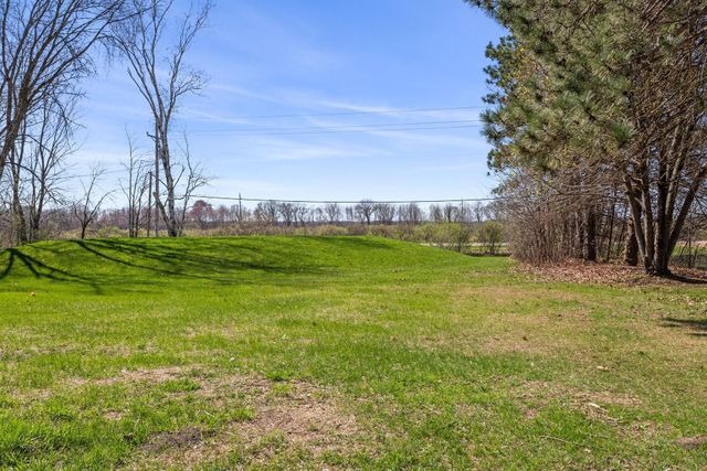 6730 165th Street N, Hugo, MN 55038