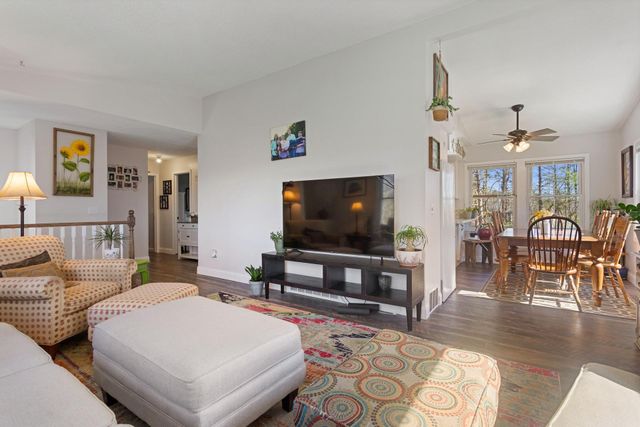 6730 165th Street N, Hugo, MN 55038