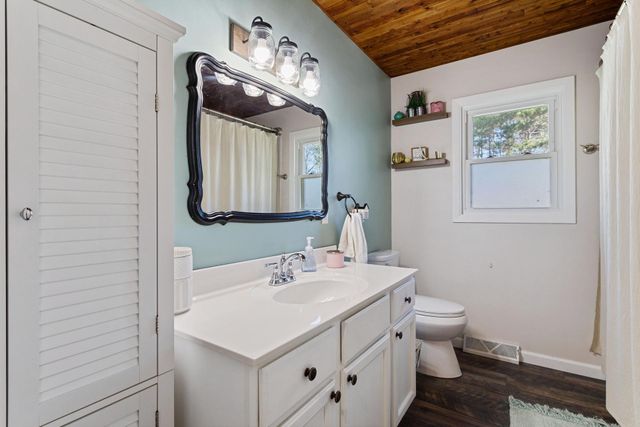 6730 165th Street N, Hugo, MN 55038