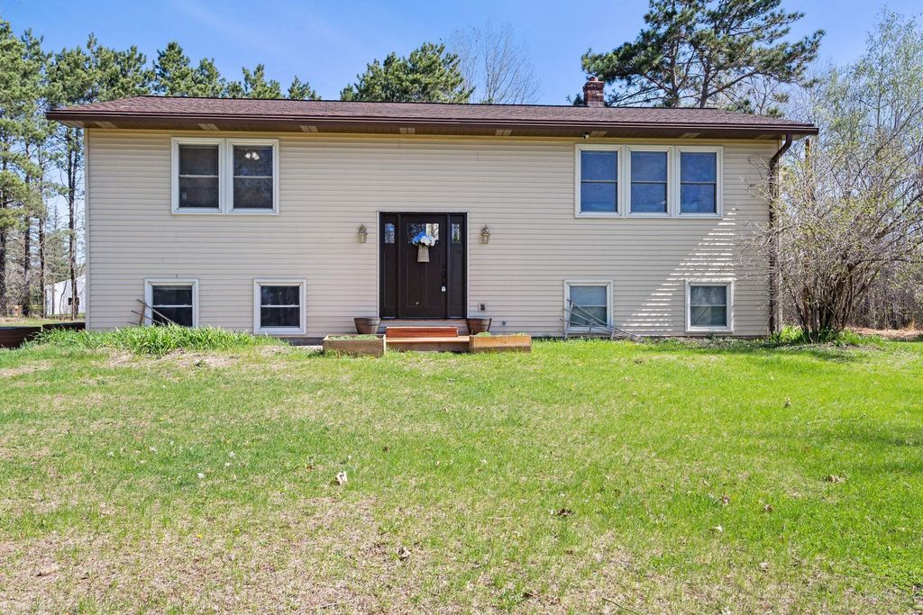 6730 165th Street N, Hugo, MN 55038