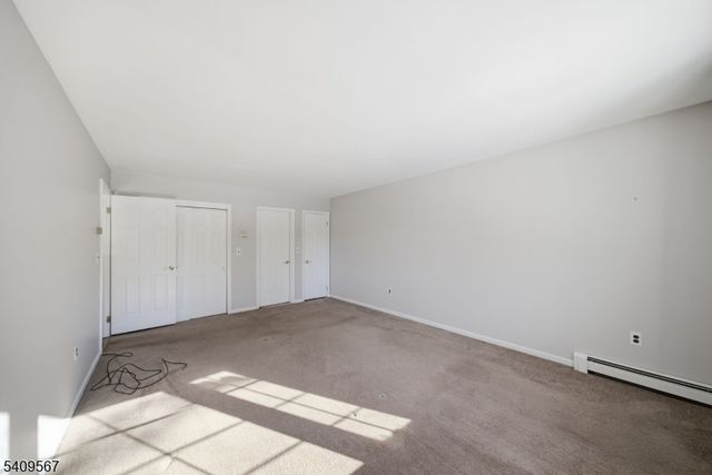 12 Margaret Ter, Sparta Twp., NJ 07871