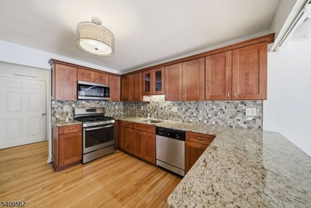 12 Margaret Ter, Sparta Twp., NJ 07871