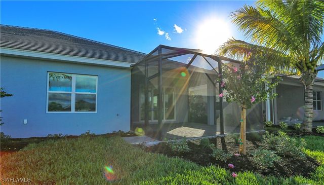 2428 Ariane DR, Naples, FL 34112