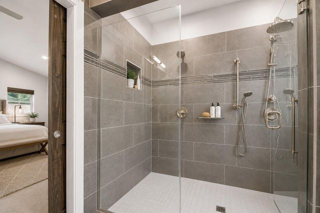 1142 Lost Creek BLVD 12, Austin, TX 78746
