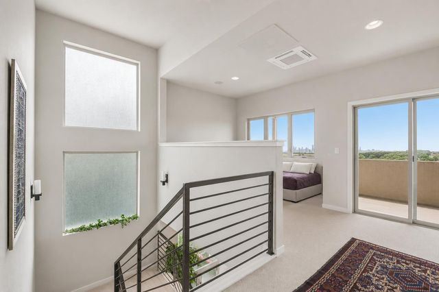 1142 Lost Creek BLVD 12, Austin, TX 78746
