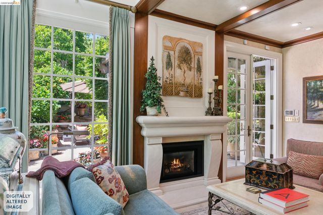 1300 Sunnyhills Rd, Oakland, CA 94610