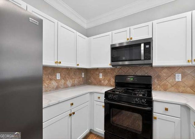 776 Tulip Poplar Way, Lawrenceville, GA 30044