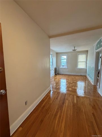 4525 Monticello Avenue, Bronx, NY 10466