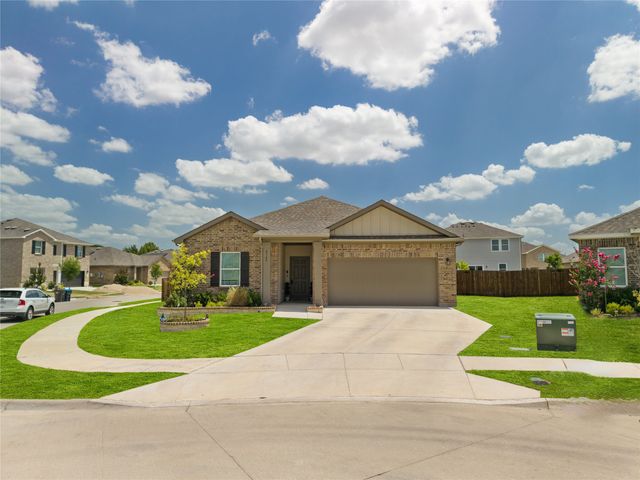 4745 Swan Neck Drive, Fort Worth, TX 76179