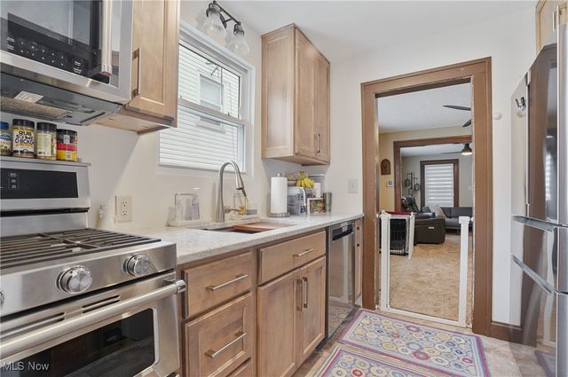 1151 Collinwood Avenue, Akron, OH 44310