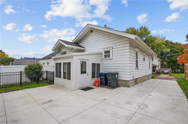 1151 Collinwood Avenue, Akron, OH 44310