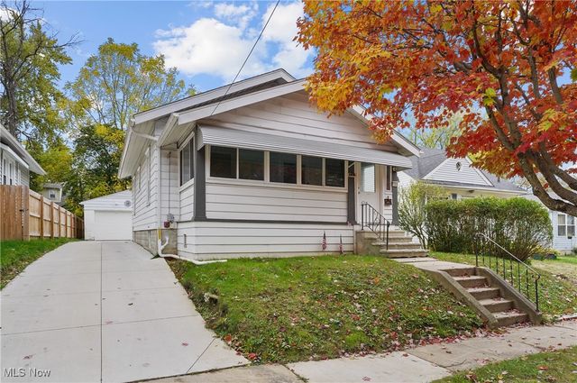 1151 Collinwood Avenue, Akron, OH 44310