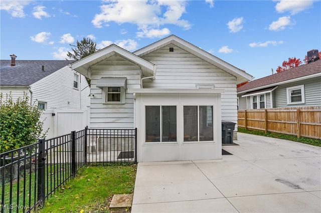 1151 Collinwood Avenue, Akron, OH 44310