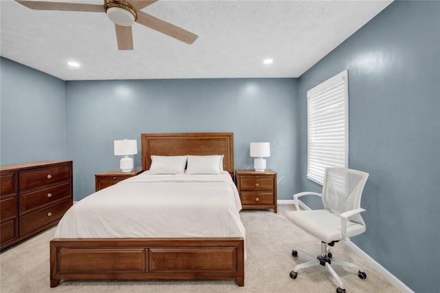 520 Stanford Place, Woodstock, GA 30188