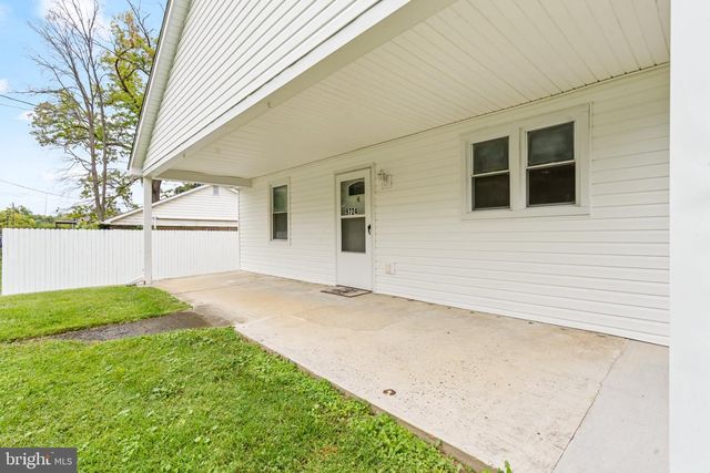9724 GARIS SHOP RD, Hagerstown, MD 21740