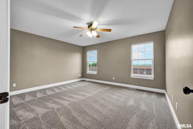1832 JADENS Way, Washington, IL 61571