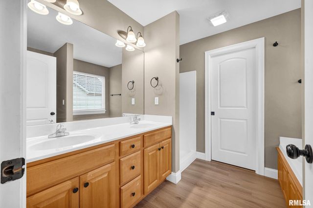 1832 JADENS Way, Washington, IL 61571