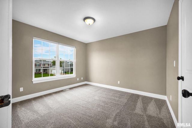 1832 JADENS Way, Washington, IL 61571