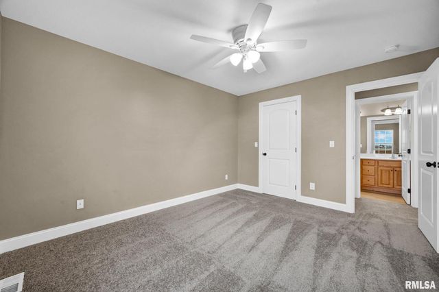 1832 JADENS Way, Washington, IL 61571