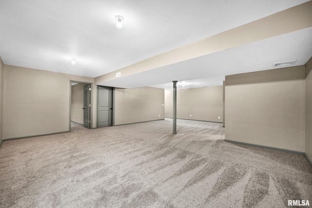 1832 JADENS Way, Washington, IL 61571