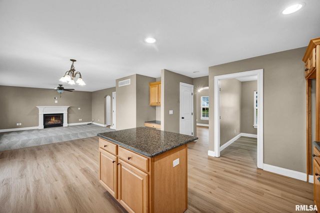 1832 JADENS Way, Washington, IL 61571