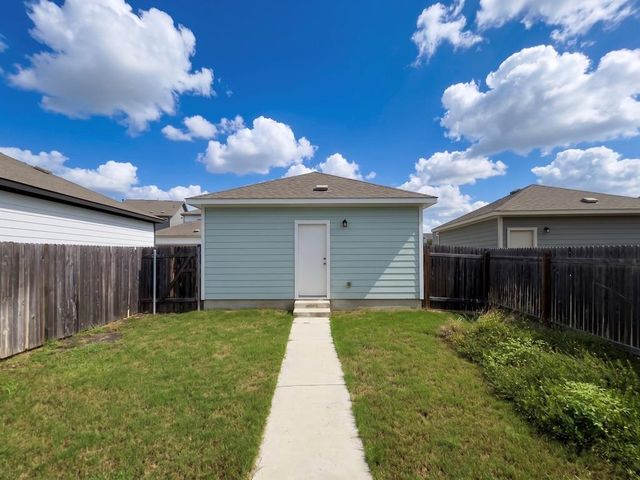 1721 Fountain Bridge DR, Leander, TX 78641