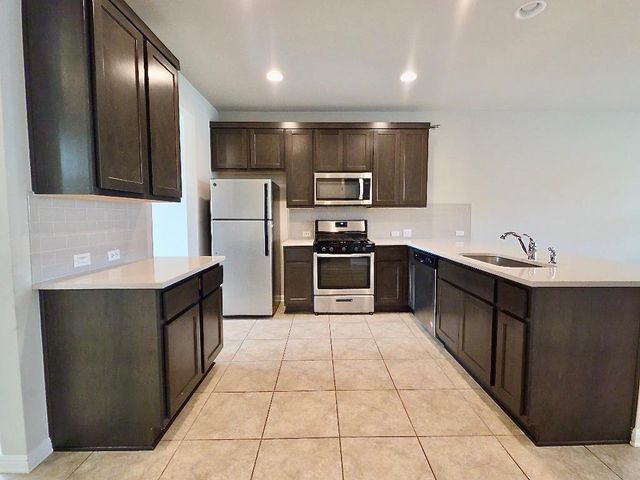 1721 Fountain Bridge DR, Leander, TX 78641