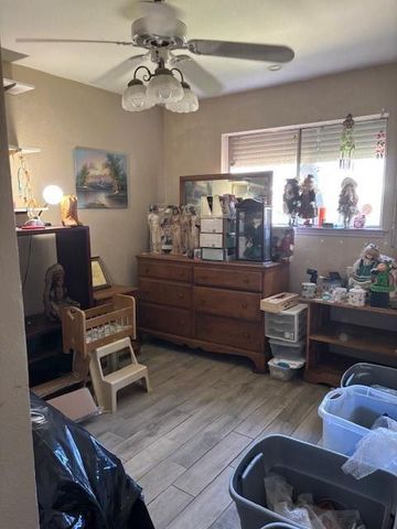 4807 Redfish Reef Street, Bacliff, TX 77518