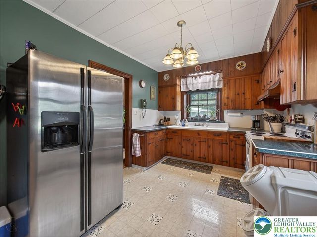 2307 Howertown Road, Allen Twp, PA 18067