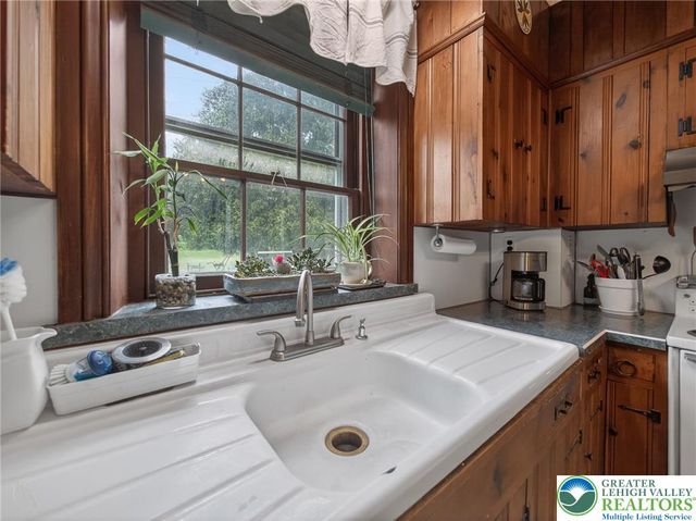2307 Howertown Road, Allen Twp, PA 18067