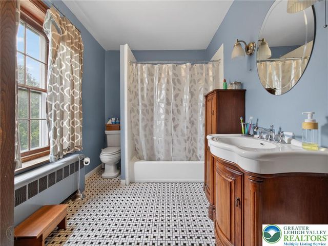 2307 Howertown Road, Allen Twp, PA 18067