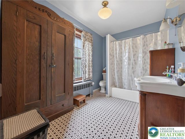 2307 Howertown Road, Allen Twp, PA 18067